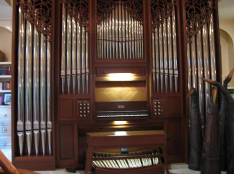 Bob and Pat's Residence Organ
